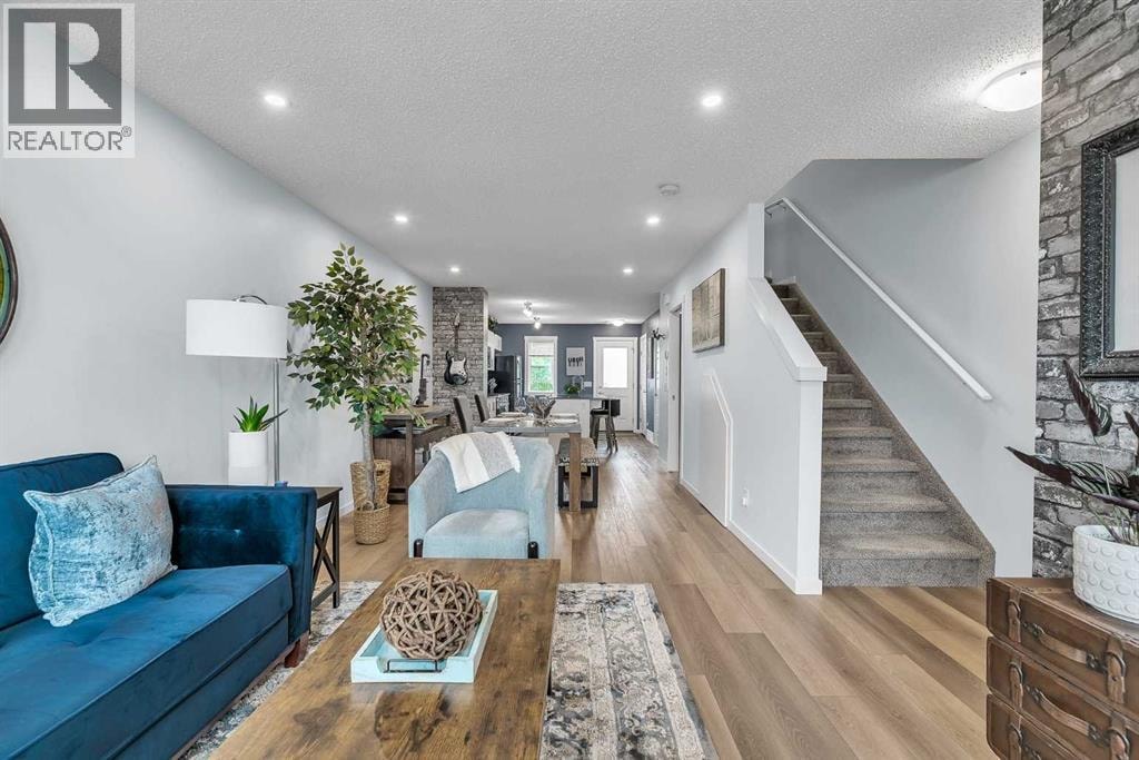 406 Cranbrook Square SE — photo 6