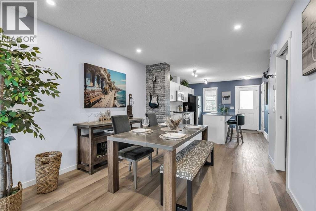 406 Cranbrook Square SE — photo 9
