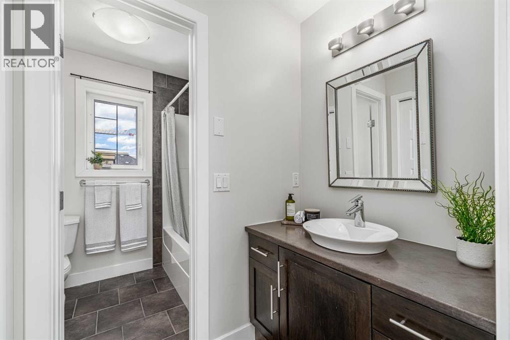 1814 14A Street SW — photo 31