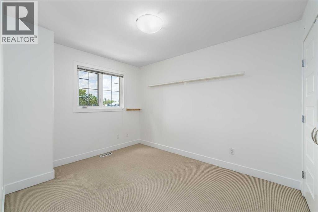 1814 14A Street SW — photo 30