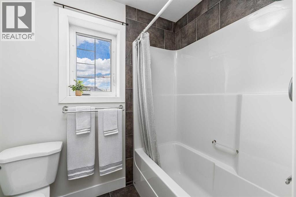 1814 14A Street SW — photo 26