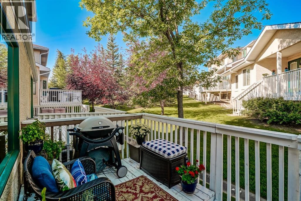 25, 200 Sandstone Drive NW — photo 3