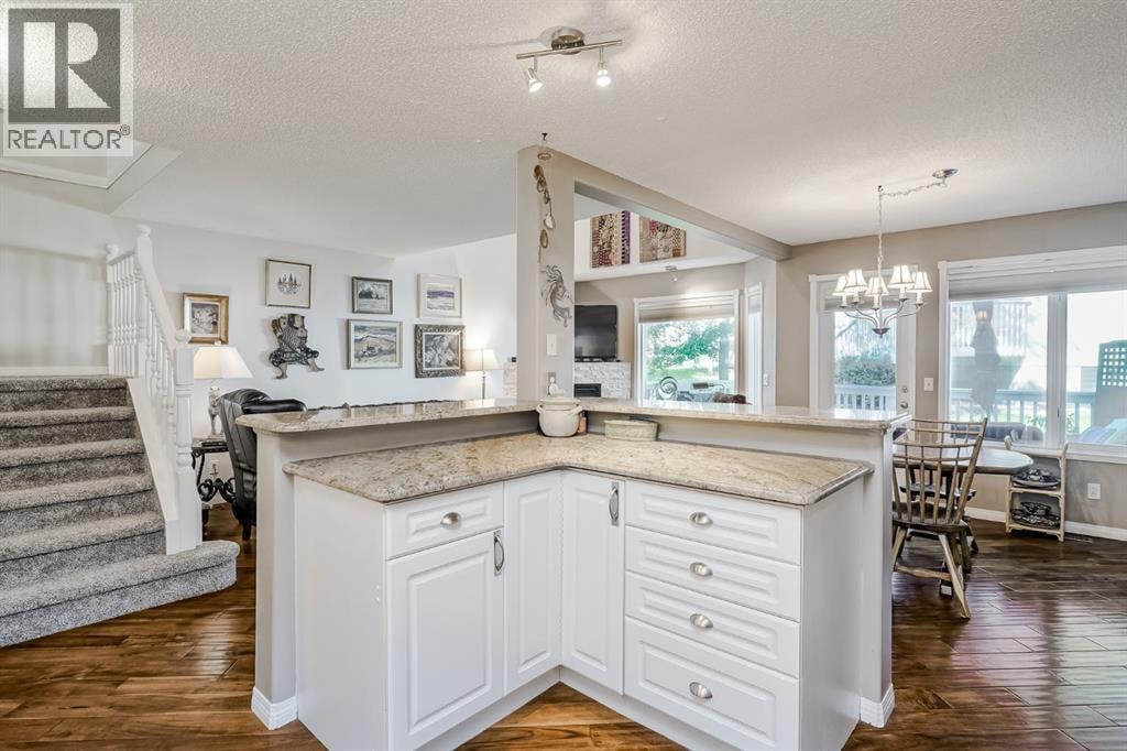 25, 200 Sandstone Drive NW — photo 13