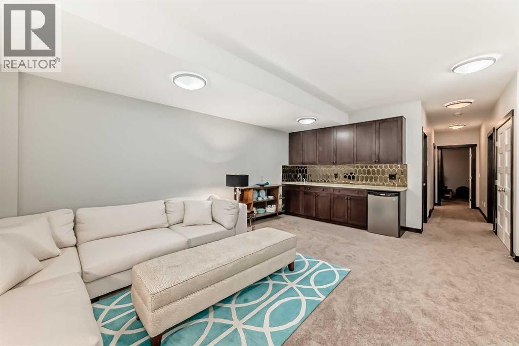 2213 27 Street SW — photo 35