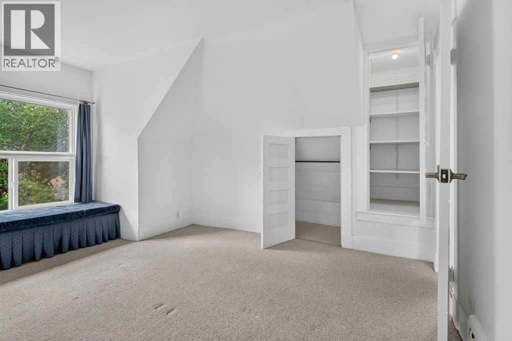 918 18 Avenue SE — photo 33