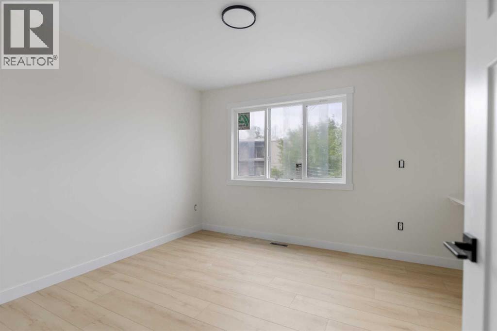 2020 12 Avenue SW — photo 11