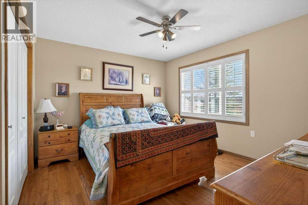 535 Epiphany Bay — photo 21