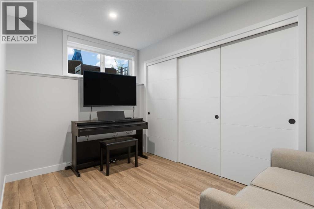 218 Les Jardins Park SE — photo 21