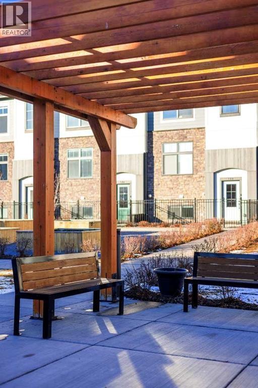 218 Les Jardins Park SE — photo 35