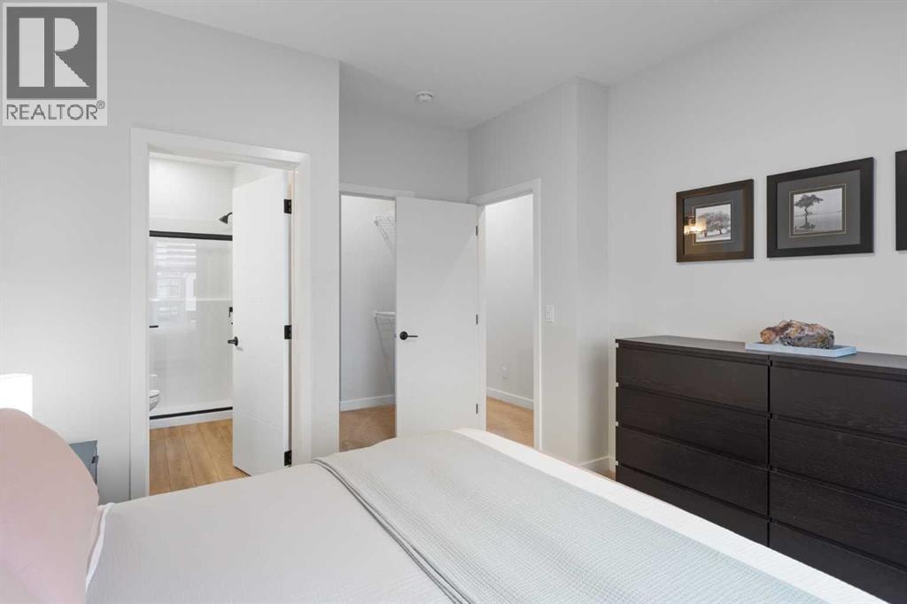 218 Les Jardins Park SE — photo 13