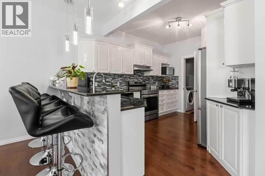 156 Silverado Range Close SW — photo 8