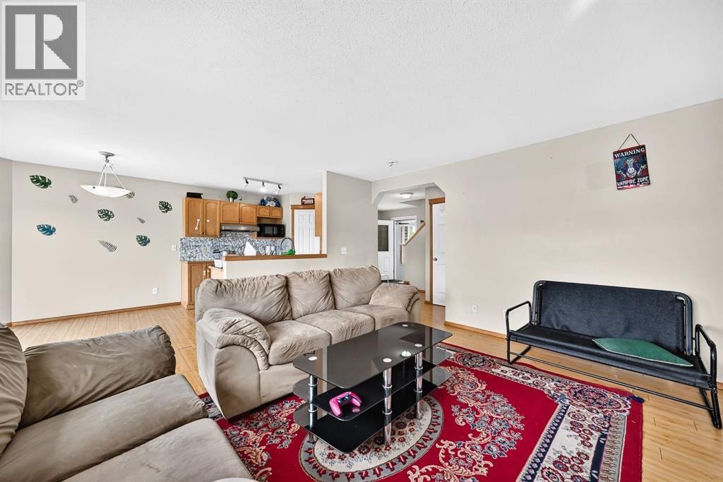 145 Martinvalley Crescent NE — photo 11