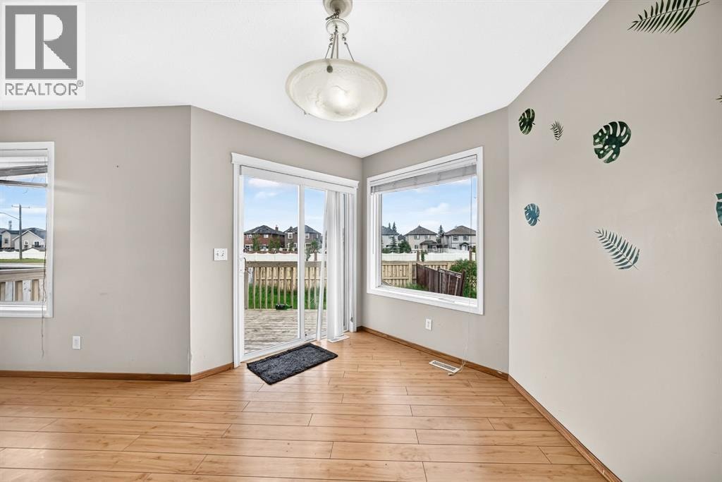 145 Martinvalley Crescent NE — photo 15