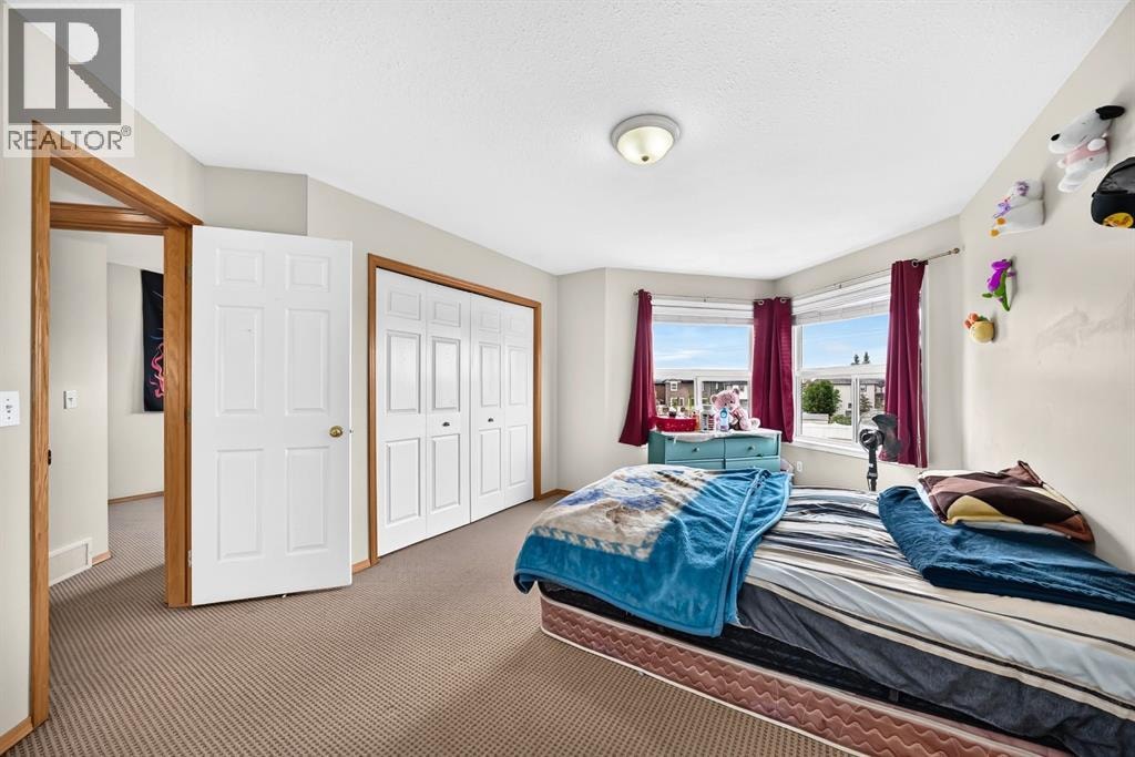 145 Martinvalley Crescent NE — photo 22