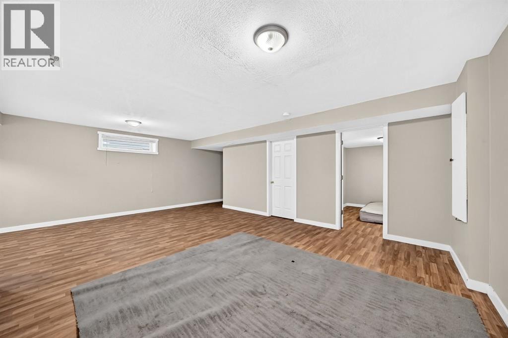 145 Martinvalley Crescent NE — photo 35