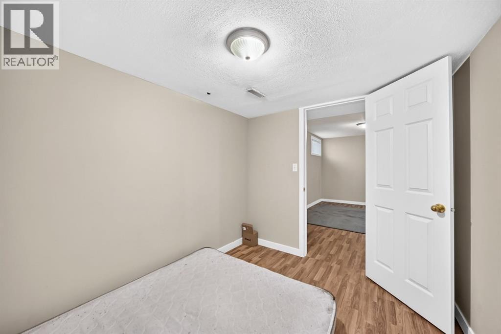 145 Martinvalley Crescent NE — photo 37