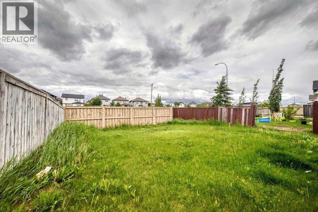 145 Martinvalley Crescent NE — photo 40