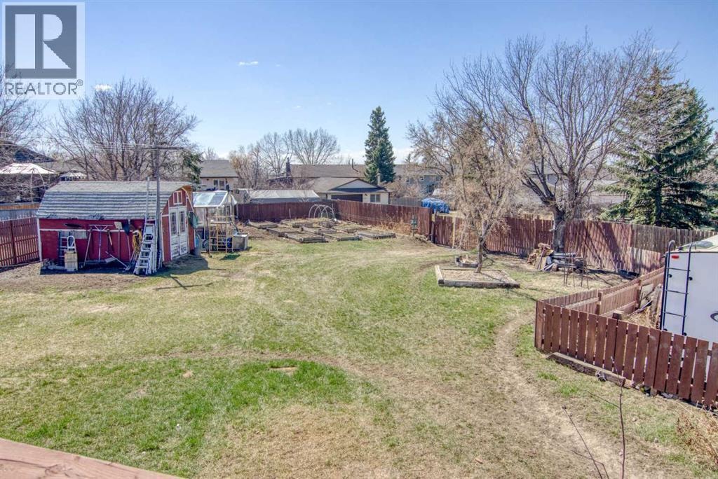 640 Mcculloch Crescent — photo 33