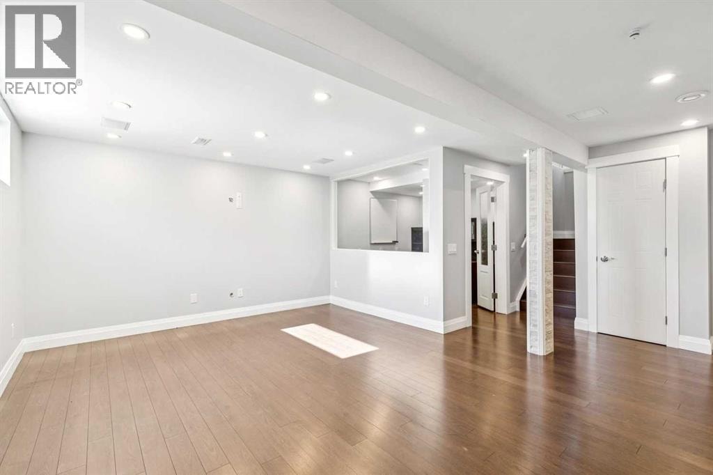 79 Millside Crescent SW — photo 37