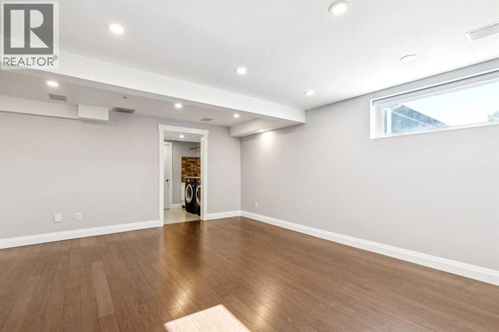 79 Millside Crescent SW — photo 40