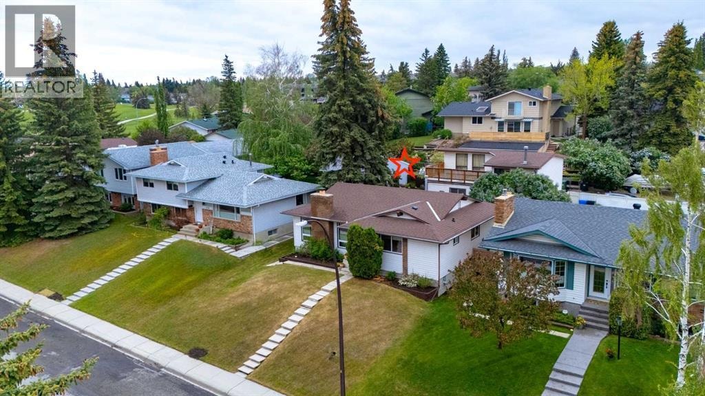 120 Silverthorn Way NW — photo 3
