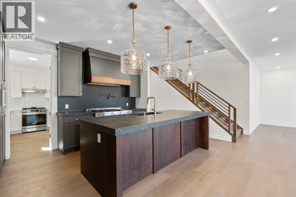 32 Greenwich Mews NW — photo 7