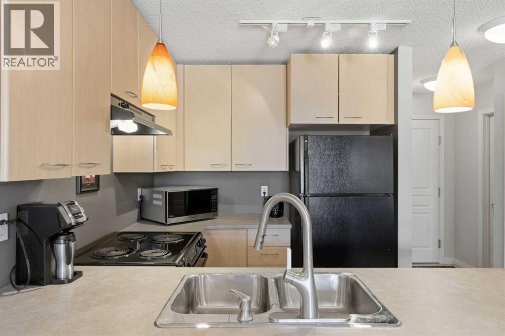 430, 22 Richard Place SW — photo 9