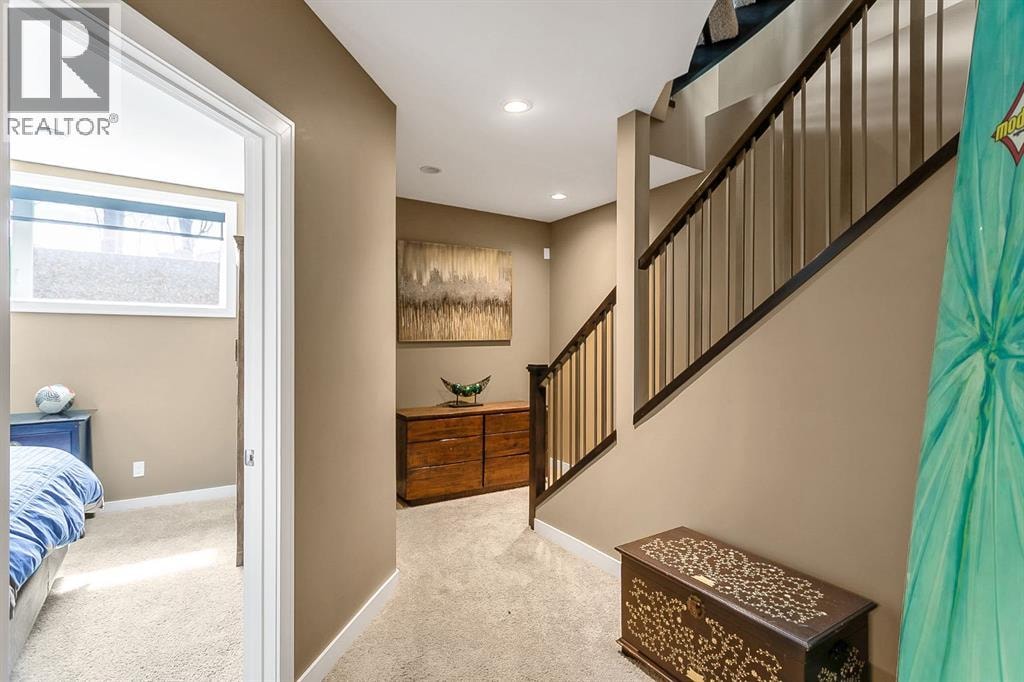 1834 30 Avenue SW — photo 30