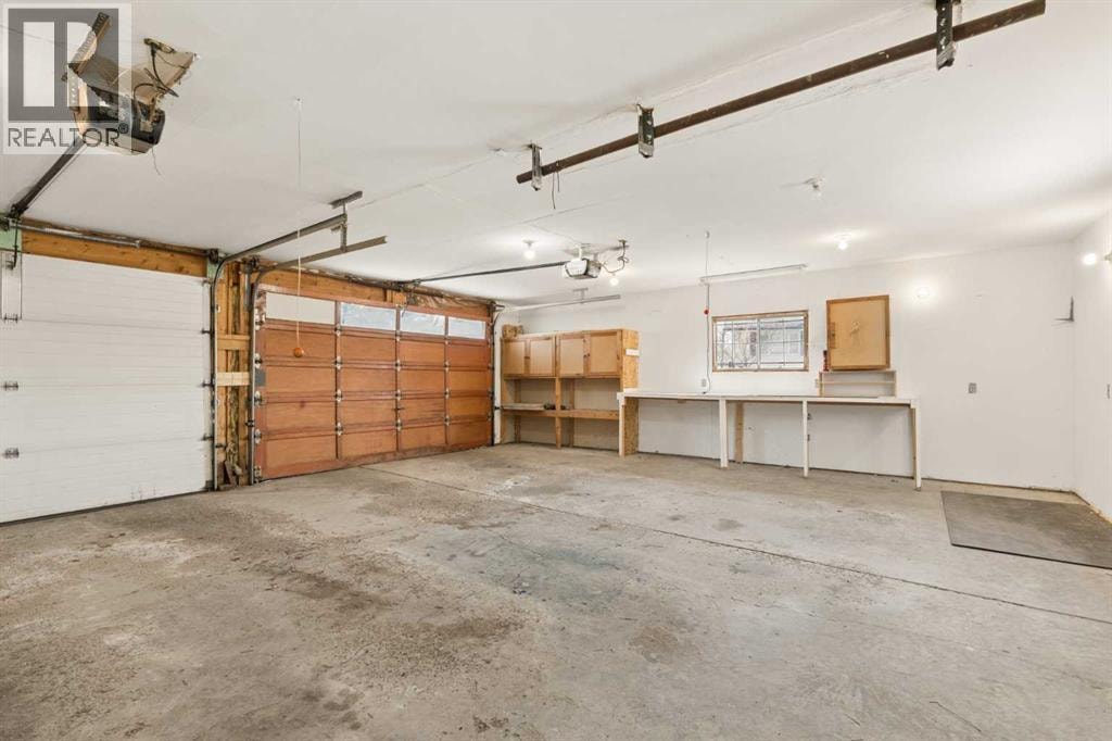 404 Manora Way NE — photo 34