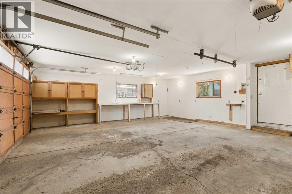 404 Manora Way NE — photo 35