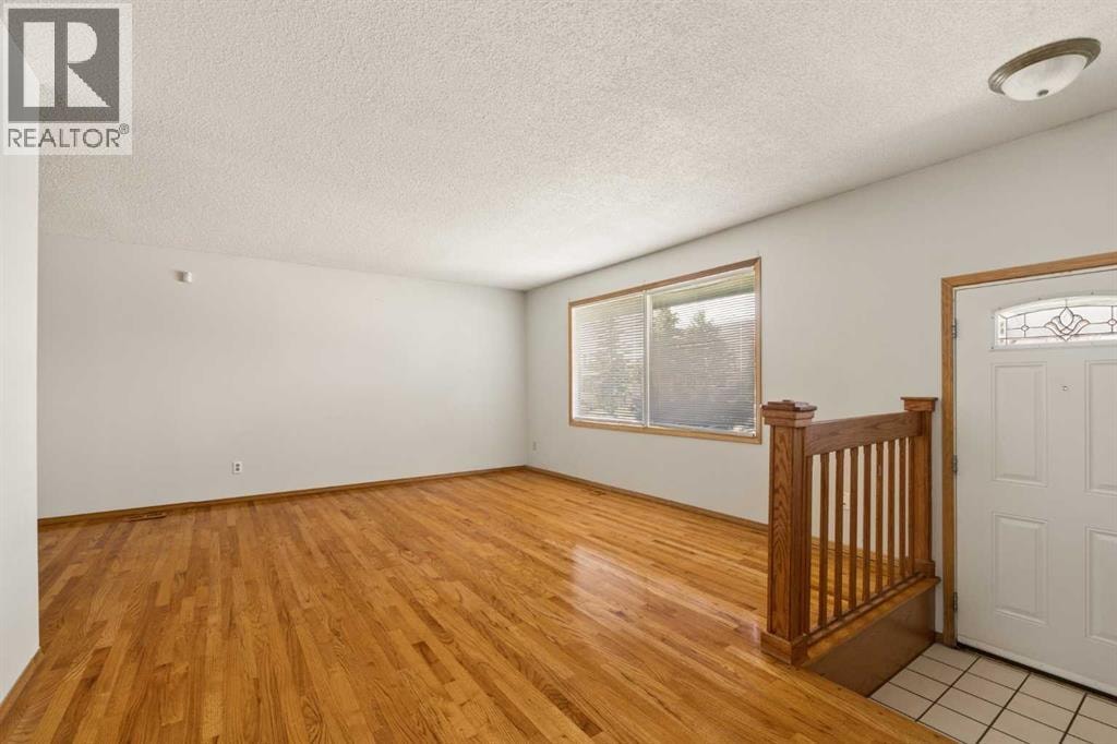 404 Manora Way NE — photo 6