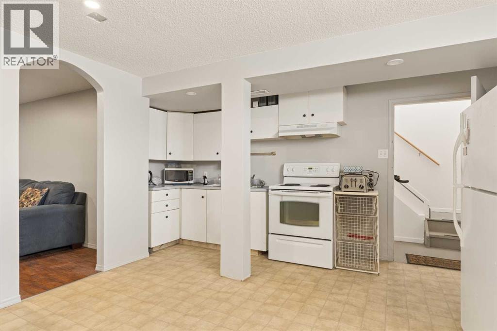 404 Manora Way NE — photo 22