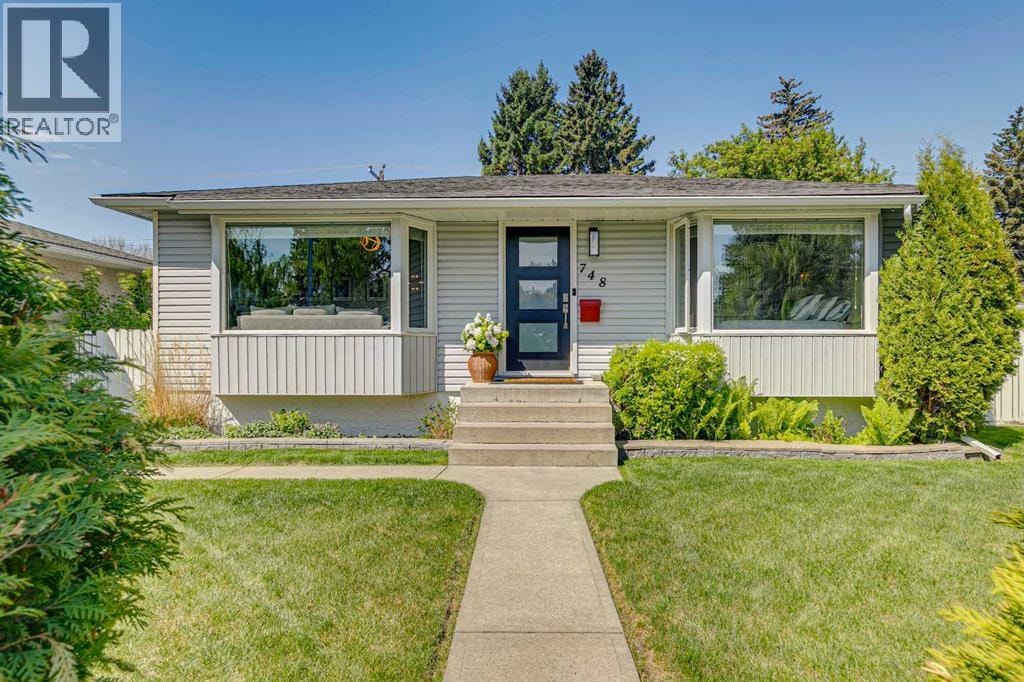 748 Archwood Road SE — photo 1