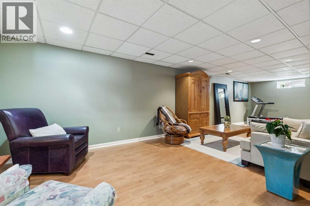 748 Archwood Road SE — photo 25