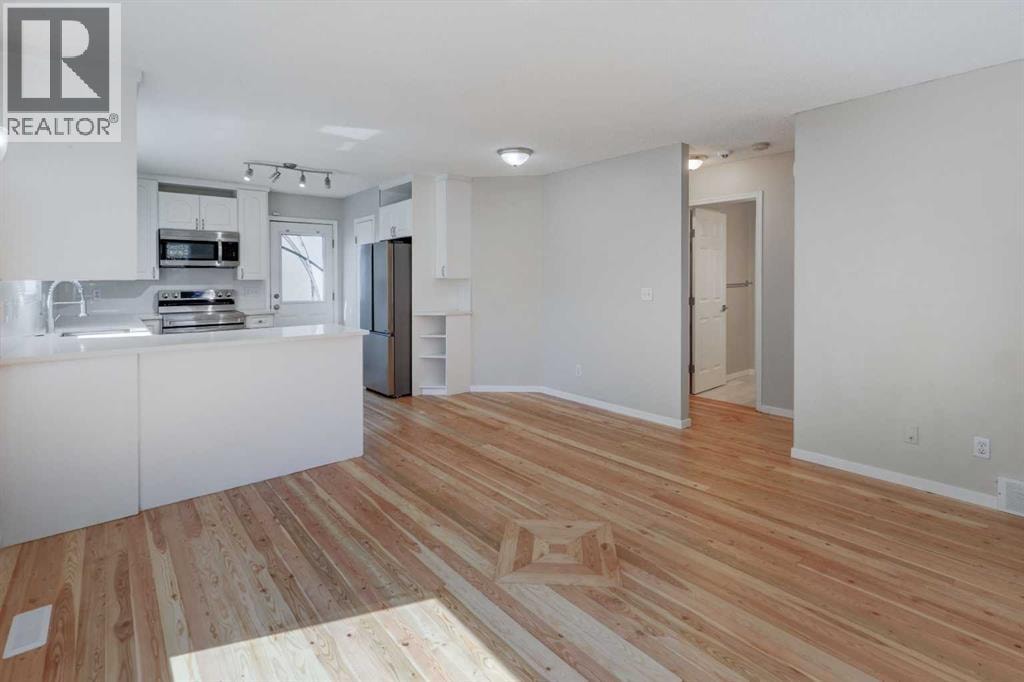 7 Canoe Close — photo 4