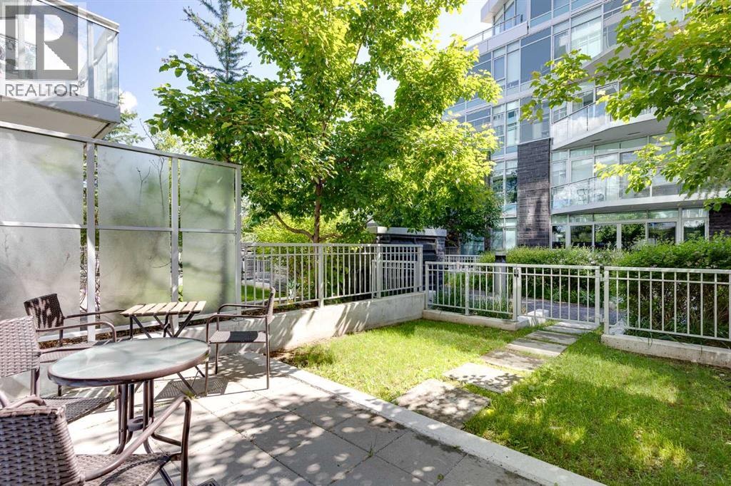 110, 138 Waterfront Court SW — photo 24