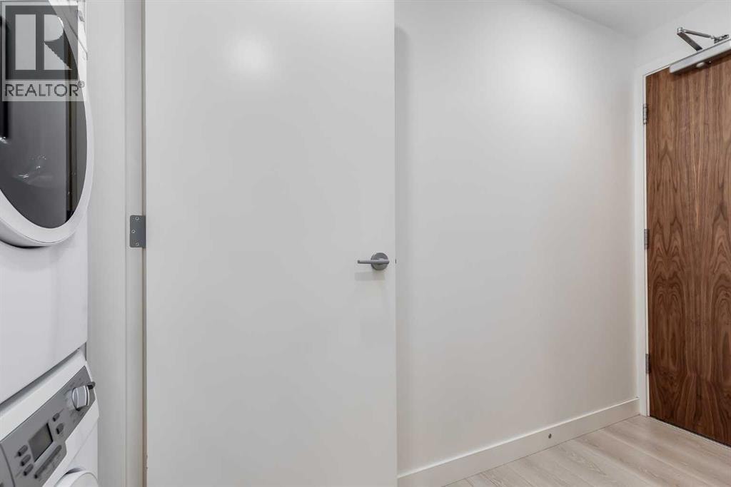 110, 138 Waterfront Court SW — photo 18