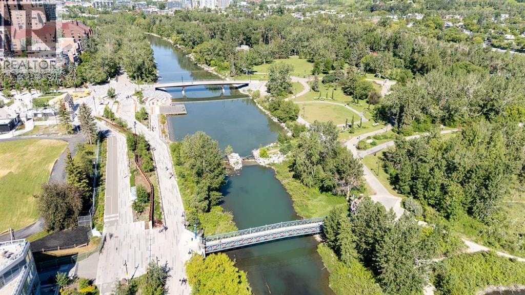 110, 138 Waterfront Court SW — photo 42