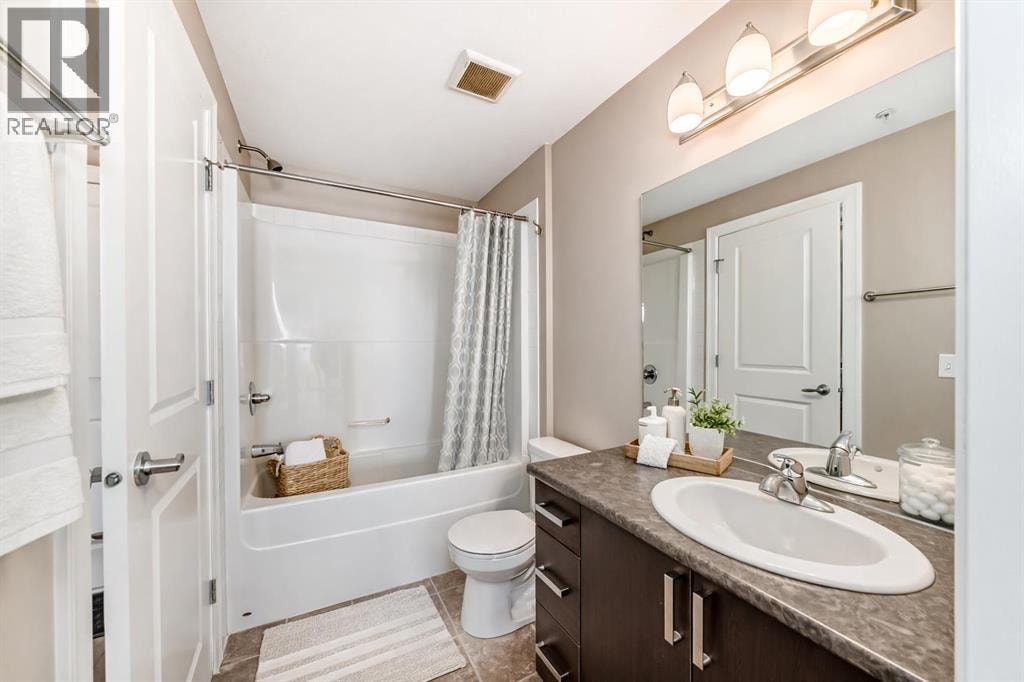 311, 117 Copperpond Common SE — photo 8