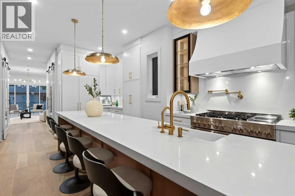 727 15 Street NW — photo 9