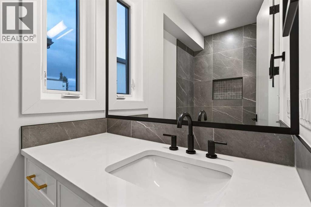 727 15 Street NW — photo 36