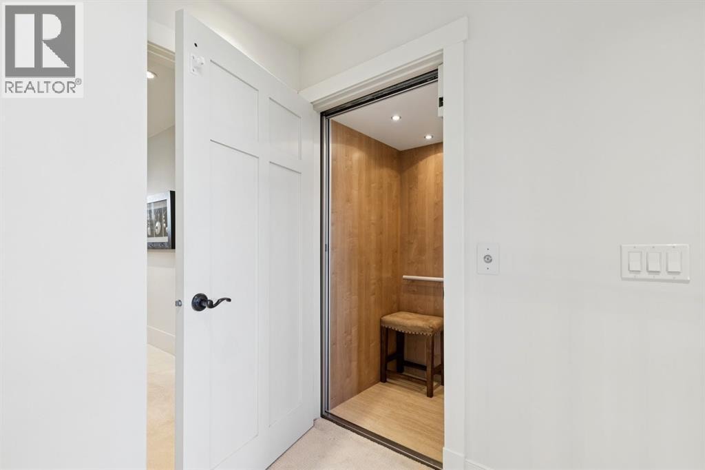 4315 17 Street SW — photo 20