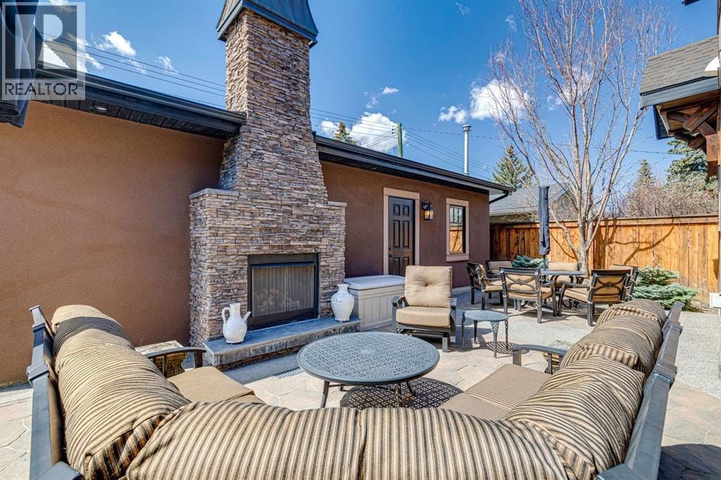 4315 17 Street SW — photo 45