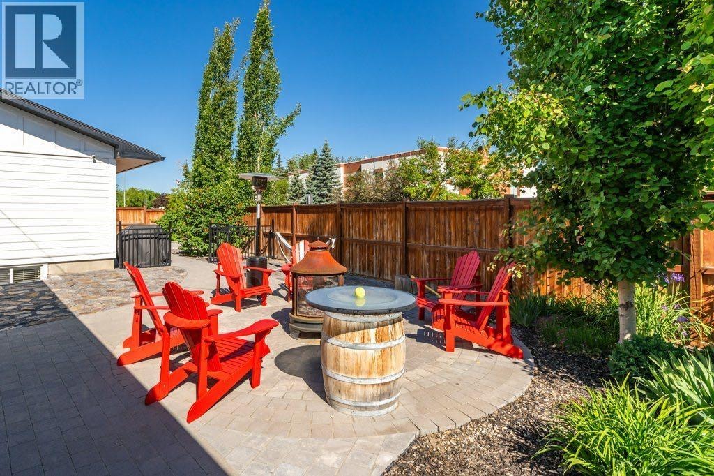 9504 3 Street SE — photo 31