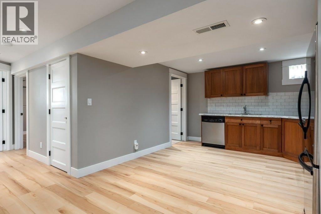 9504 3 Street SE — photo 19