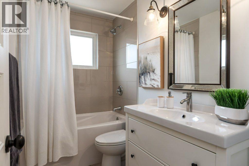 9504 3 Street SE — photo 17