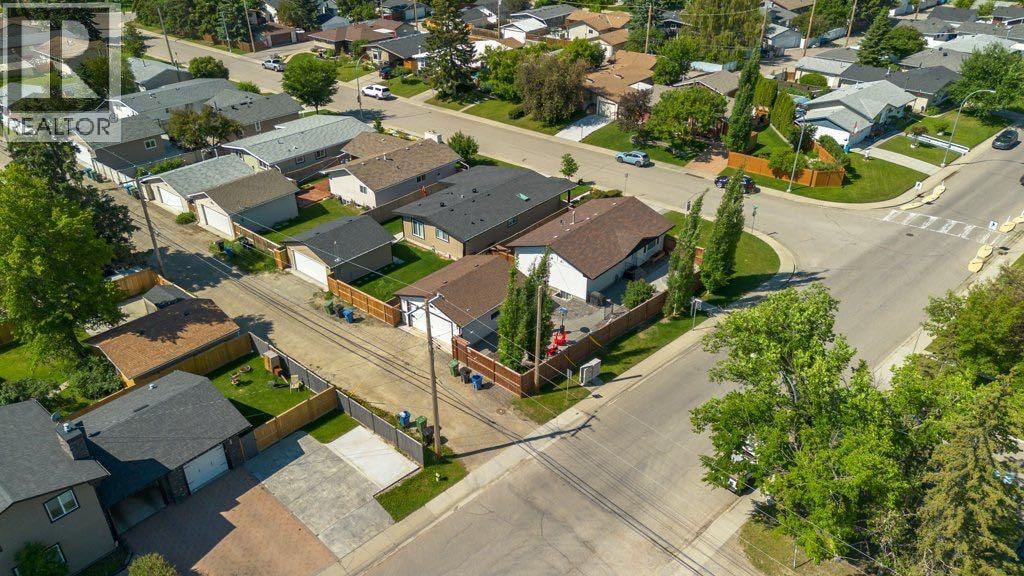 9504 3 Street SE — photo 44