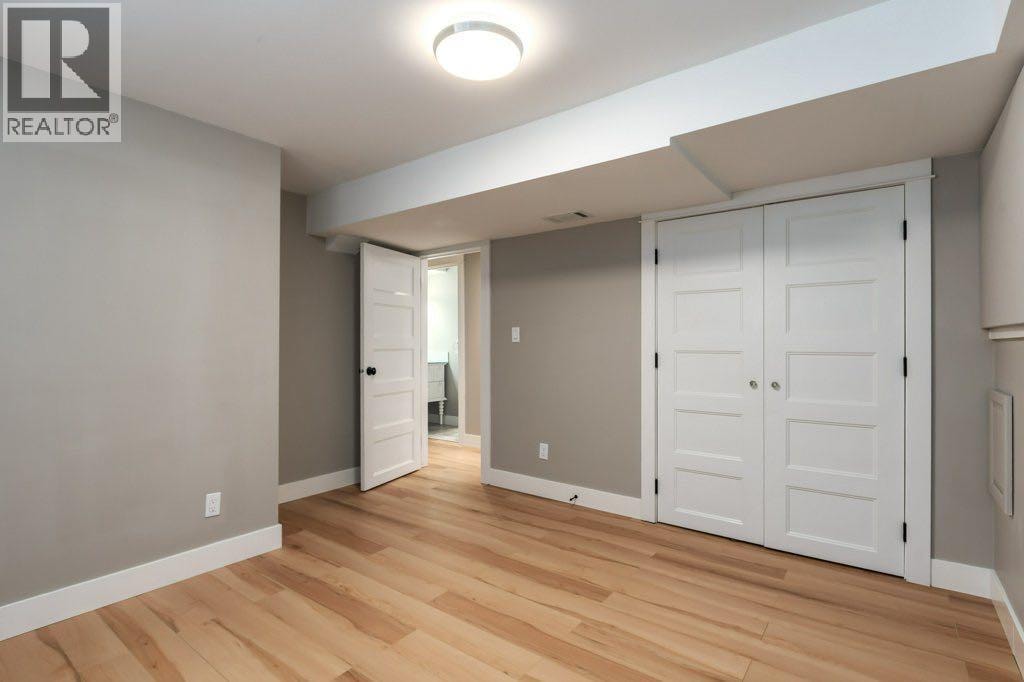 9504 3 Street SE — photo 25