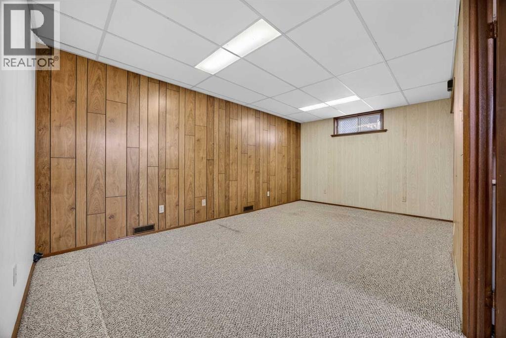 1124 31 Avenue NW — photo 28
