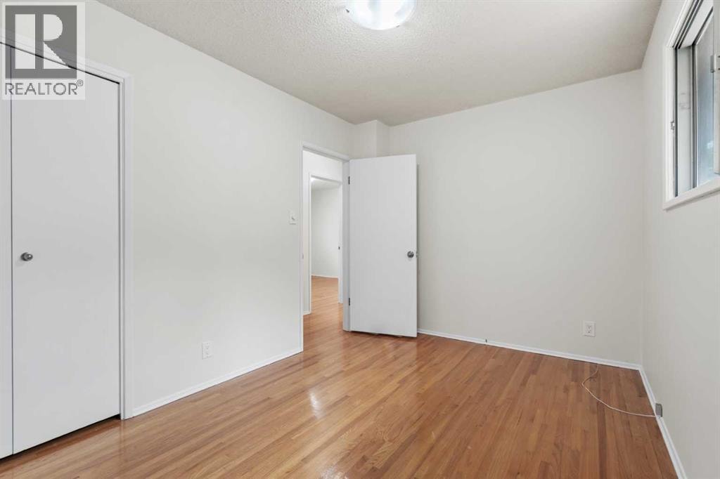 6215 Thorncliffe Drive NW — photo 13